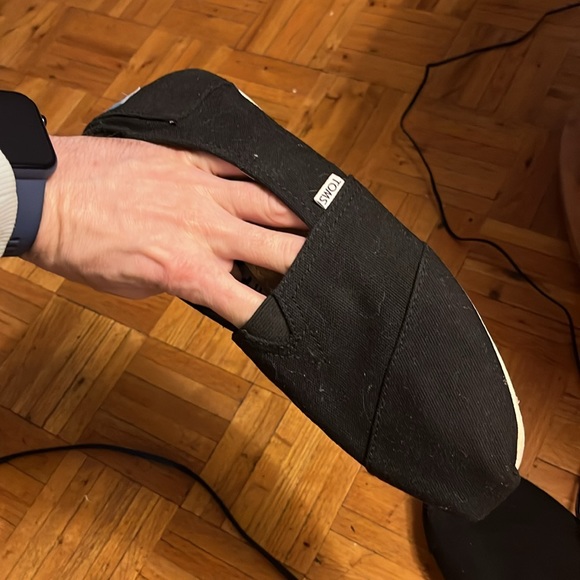 Toms shoes ! Only used twice! - Picture 3 of 3